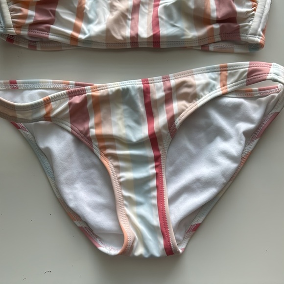 xhilaration bikini set size medium pastel stripes - Picture 3 of 7